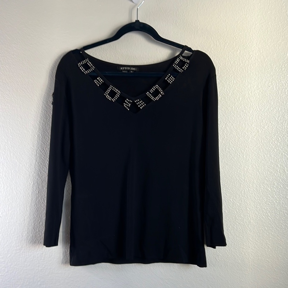 EUC Attitude Bedazzled Cut Out Peekaboo Black Silver Top sz XL
